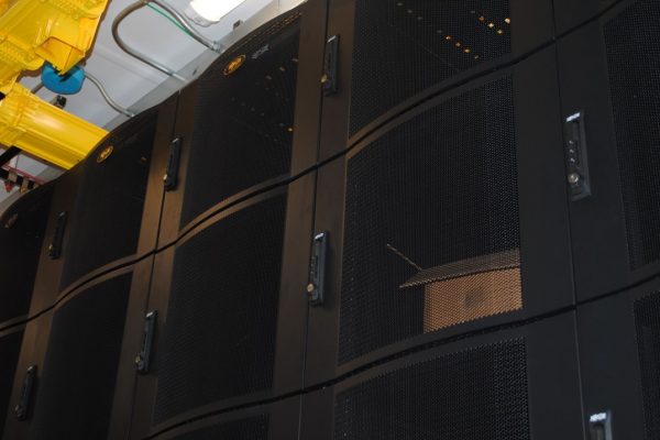 hut interior 11 EdgePresence Data Center Interior