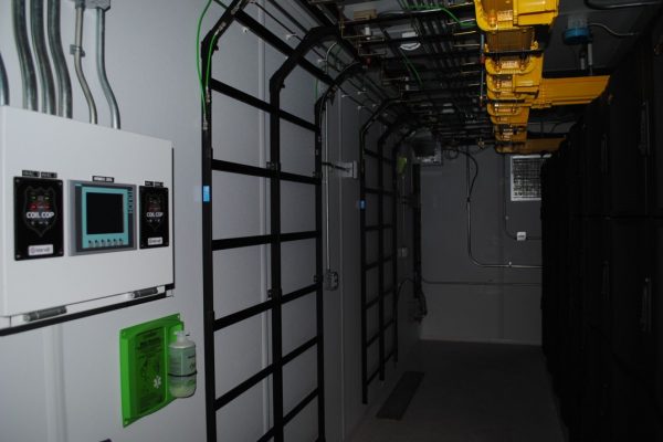 hut interior 2 EdgePresence Data Center Interior