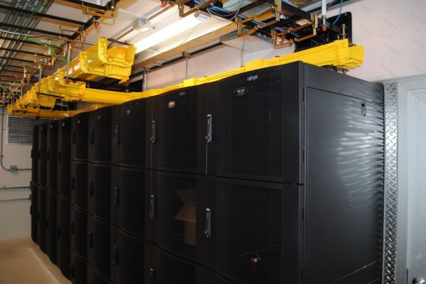 hut interior 5 EdgePresence Data Center Interior