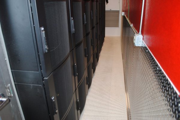 hut interior 9 EdgePresence Data Center Interior
